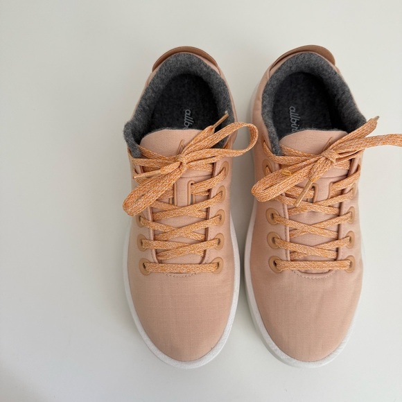 Allbirds Womens Peach Orange Lace Up Sneakers Wool Lined Casual Shoes Size 7 - Picture 2 of 6